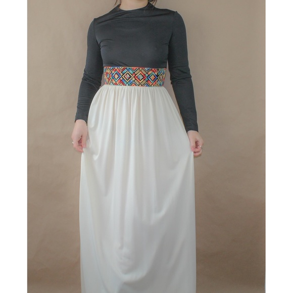 Vintage Dresses & Skirts - (405) vtg 70s embroidered maxi dress